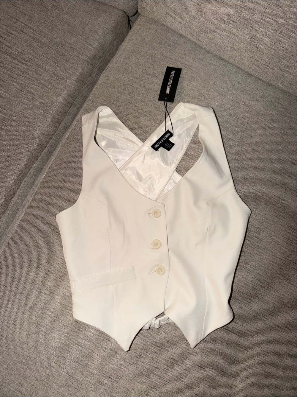 PrettyLittleThing Woven Tailored Cross Over Back Vest